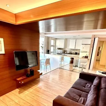 Flat Bem Localizado, Espacoso E Infraestrutura Completa