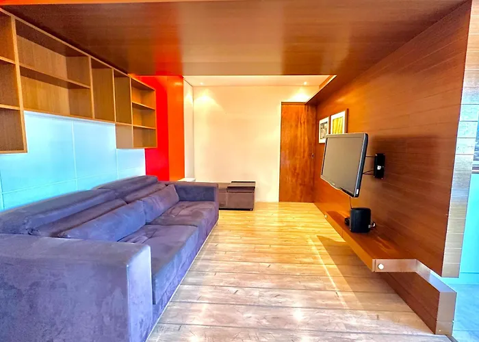 Apartamento Flat Bem Localizado, Espaçoso E Infraestrutura Completa *